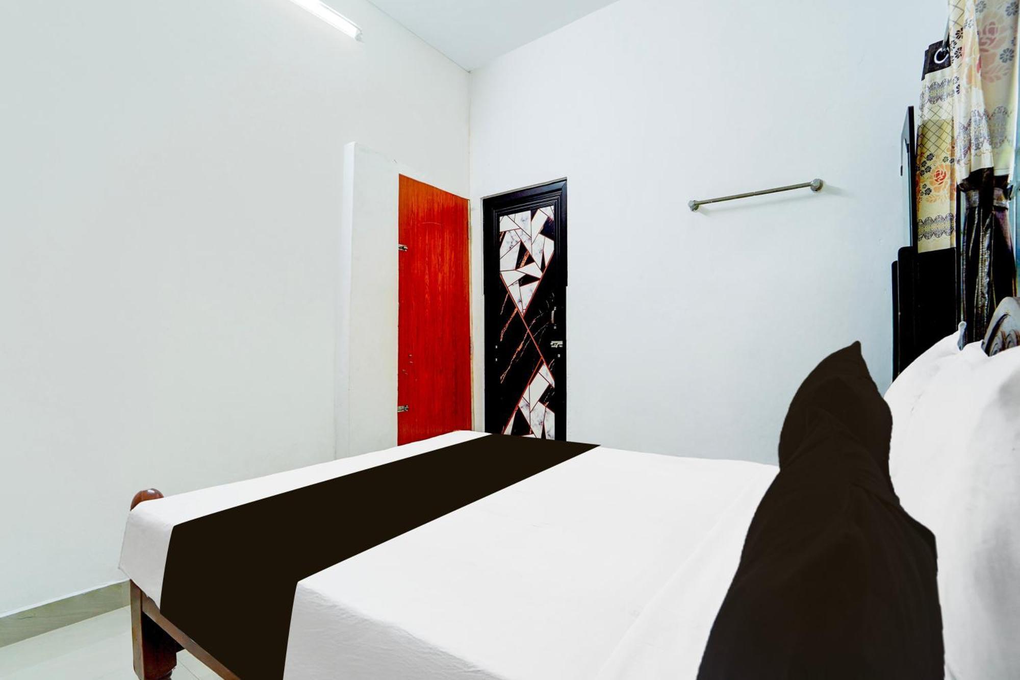 קניאקומרי Hotel O Sri Srinivasa Residency מראה חיצוני תמונה