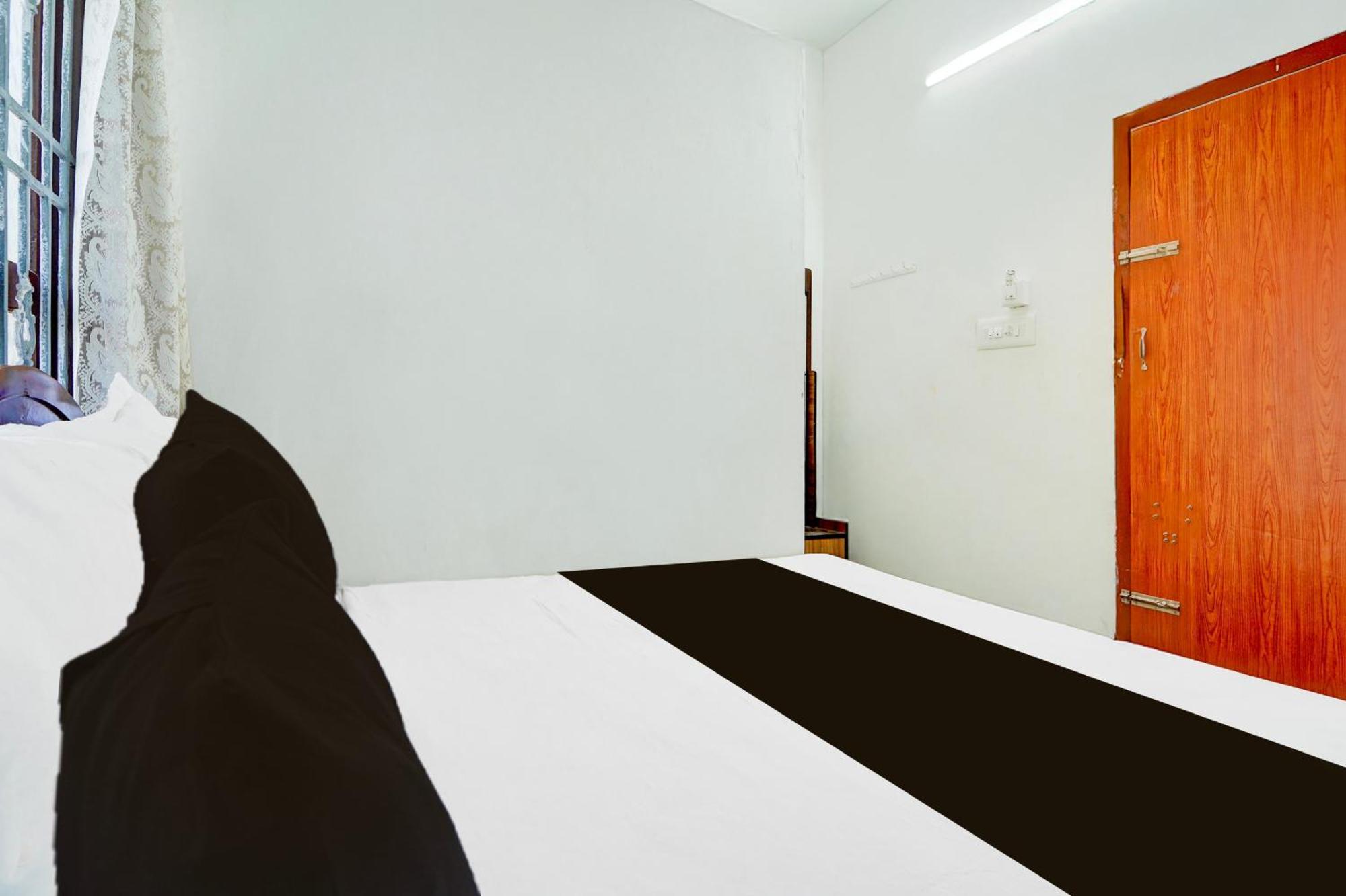 קניאקומרי Hotel O Sri Srinivasa Residency מראה חיצוני תמונה
